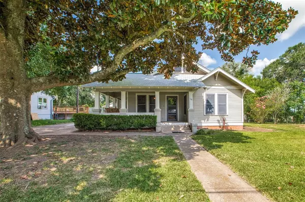 110 S Dixie ST, Brenham, TX 77833