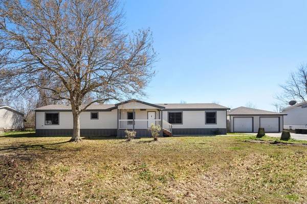 10022 S Country DR, Alvin, TX 77511