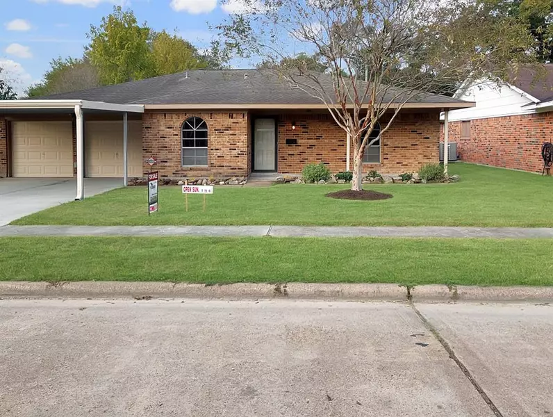 817 N Kaufman DR, Deer Park, TX 77536