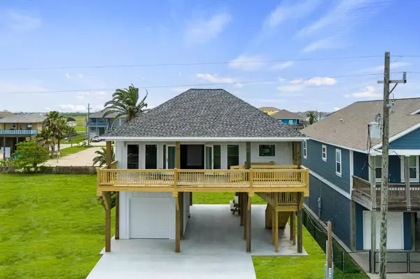 878 Wommack,  Crystal Beach,  TX 77650