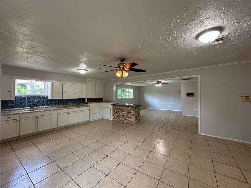 Houston, TX 77016,7717 Bigwood ST