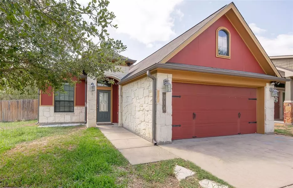 316 Hanna CT, College Station, TX 77845