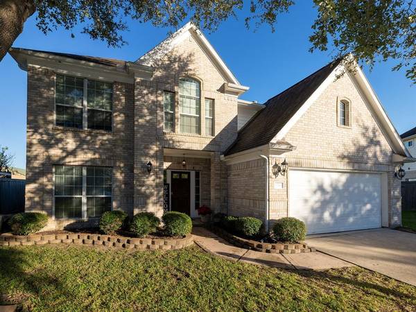 5411 Summer Oak DR, Pasadena, TX 77505