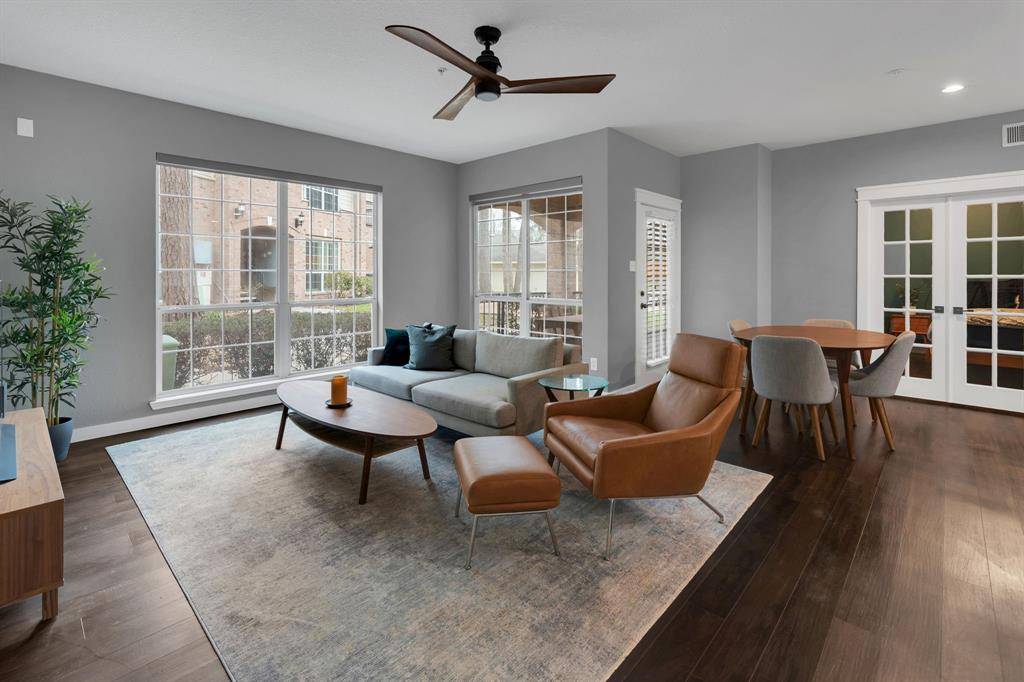 6607 Lake Woodlands DR #214, The Woodlands, TX 77382
