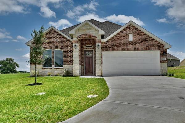 1703 Twin Oaks CIR, Brenham, TX 77833