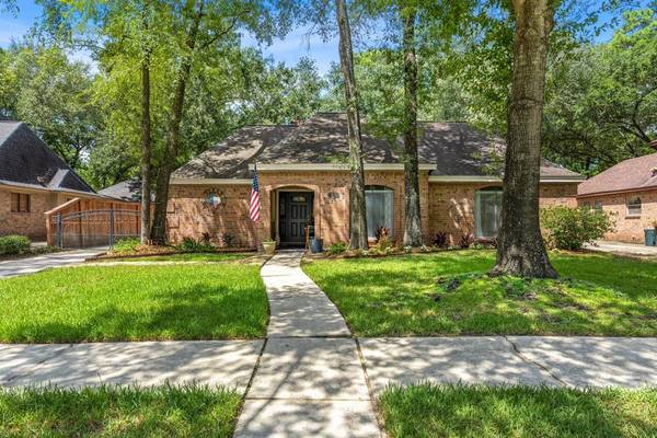 15107 River Park DR, Houston, TX 77070