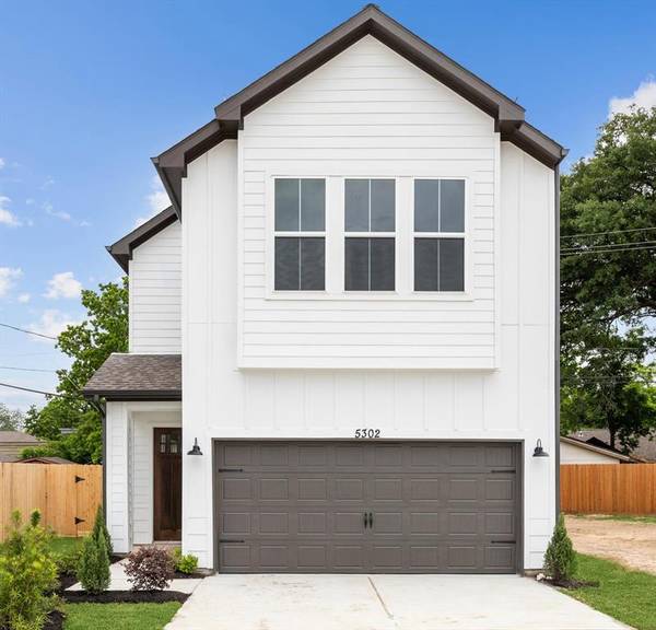 5316 Dezirae LN,  Houston,  TX 77021