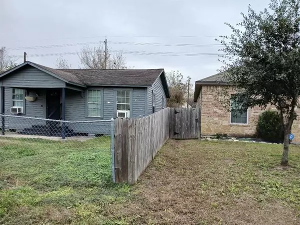 8019 Lawler ST, Houston, TX 77051