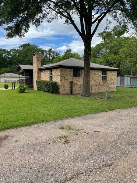 109 Rice ST, Cleveland, TX 77327