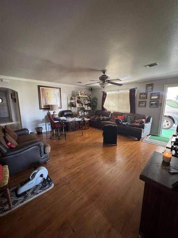Houston, TX 77047,4510 Bungalow LN