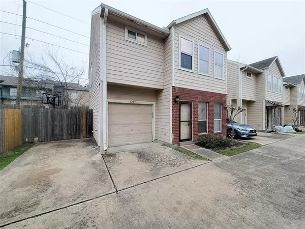 Houston, TX 77054,2207 Naomi ST