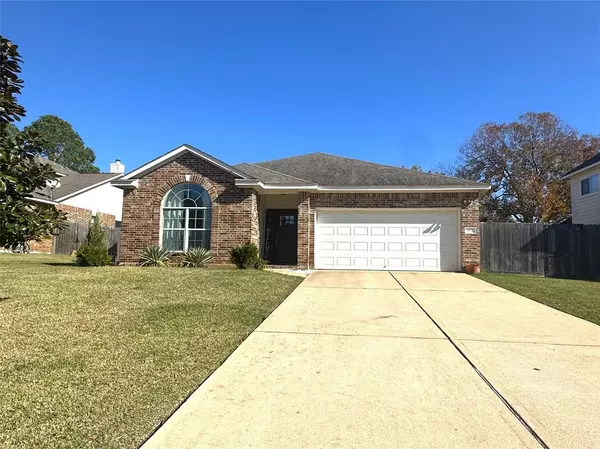 1112 Walnut BND, Brenham, TX 77833