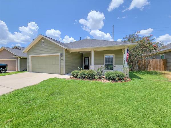 308 Regal Court, Bellville, TX 77418