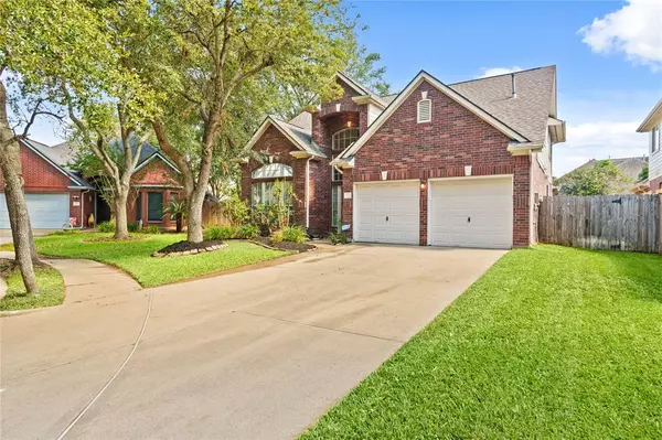 1711 Abellfield LN, Sugar Land, TX 77478