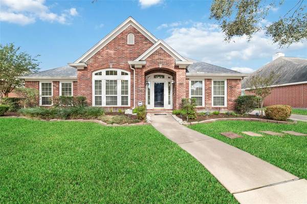 8235 W Copper Village DR, Houston, TX 77095