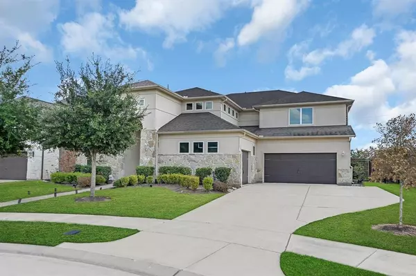 2 Chalice TRL, Sugar Land, TX 77498