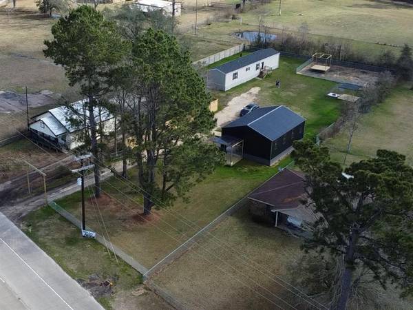 33847 US Highway 96 S, Buna, TX 77612