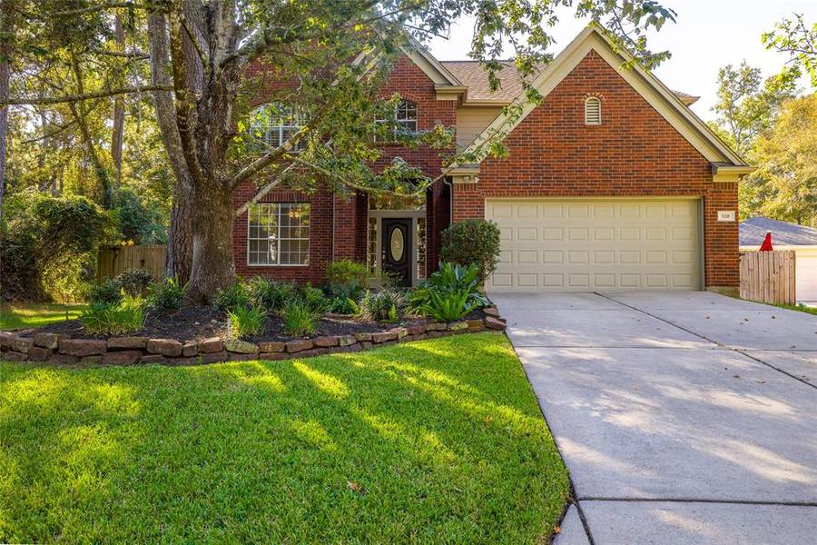 138 W Stockbridge Landing CIR, The Woodlands, TX 77382