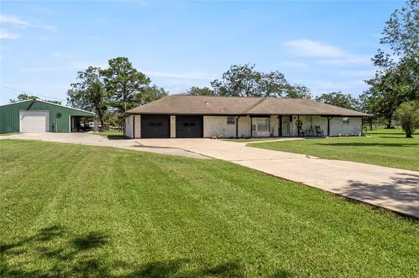 115 County Road 313, Sweeny, TX 77480