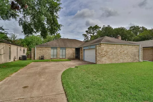 Houston, TX 77059,15907 Cavendish DR