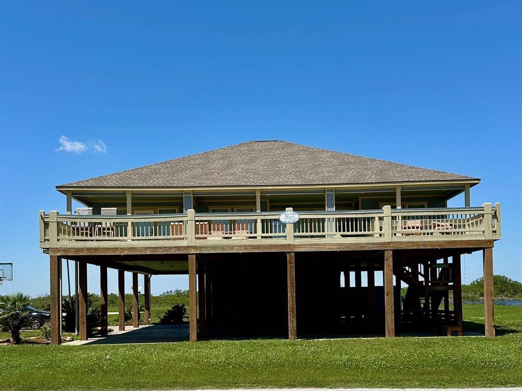 3933 Biscayne Beach RD, Port Bolivar, TX 77650