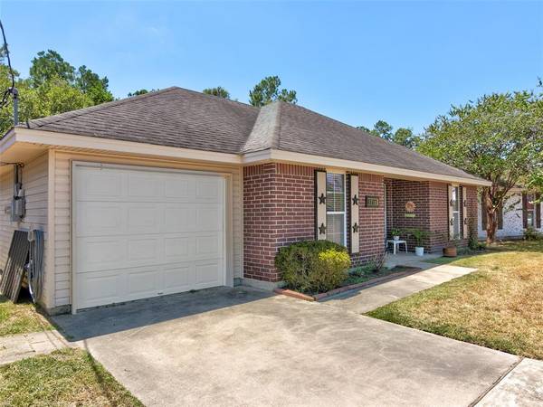 Lumberton, TX 77657,5710 Shadowbend CIR W