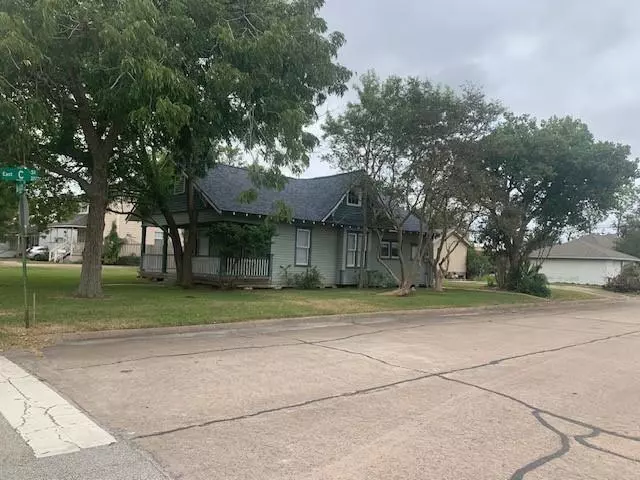 La Porte, TX 77571,400 San Jacinto ST