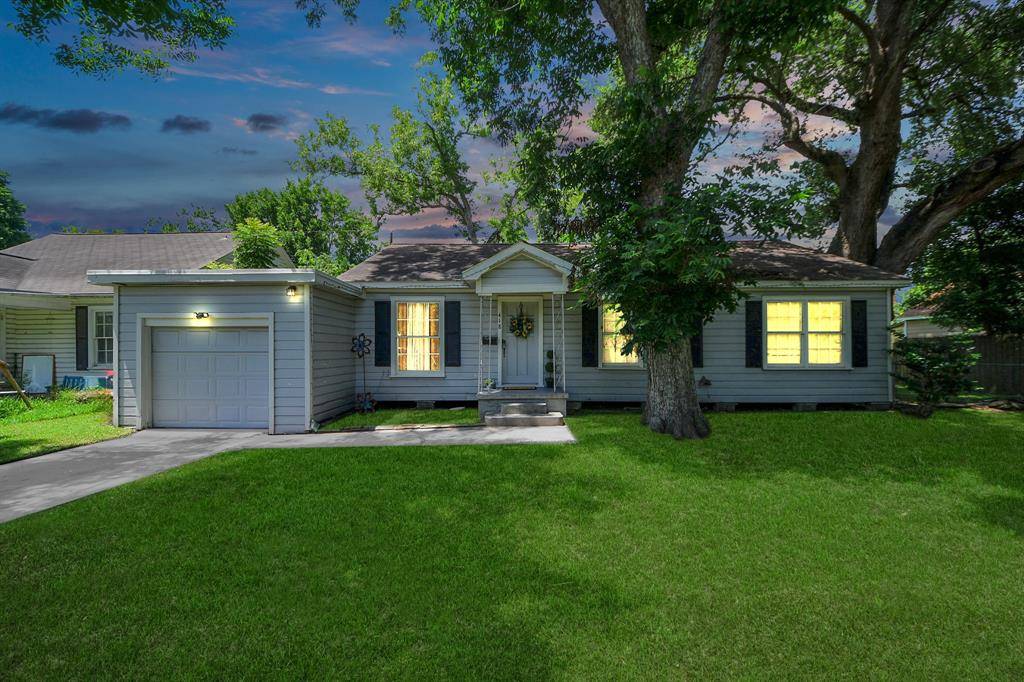 418 Forrest ST, Baytown, TX 77520