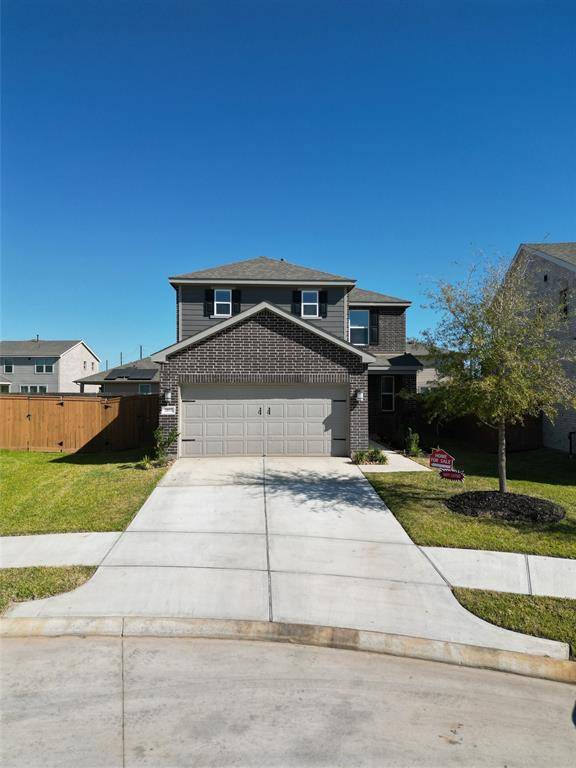 2897 Shimmer Edge DR, Katy, TX 77493