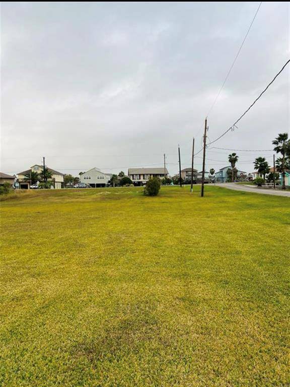 Poop deck Ln, Freeport, TX 77541