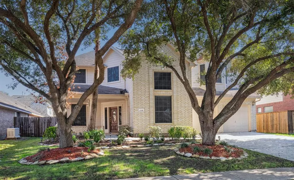 2218 Vineyard CT, Sugar Land, TX 77498