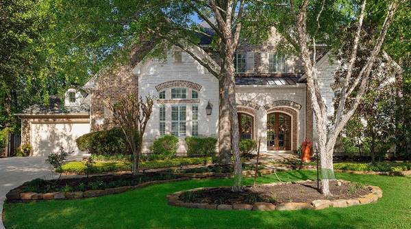 58 W Majestic Woods PL, The Woodlands, TX 77382