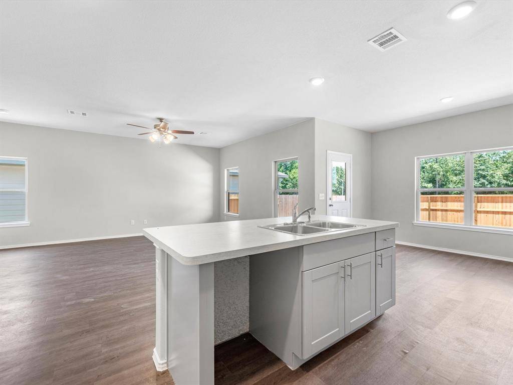 Conroe, TX 77303,9521 Last Maples TRL