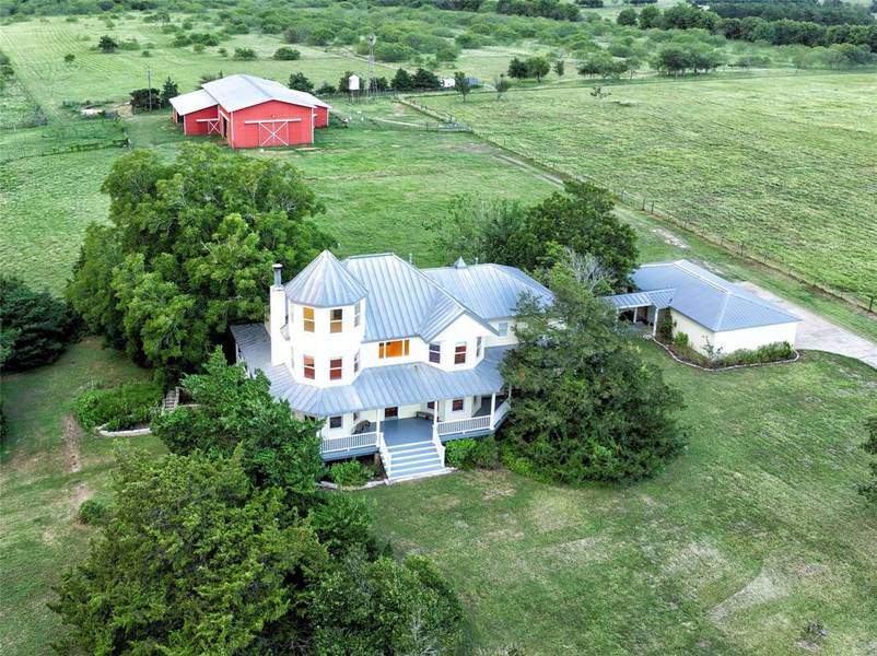 1349 Dittrich RD, Schulenburg, TX 78956