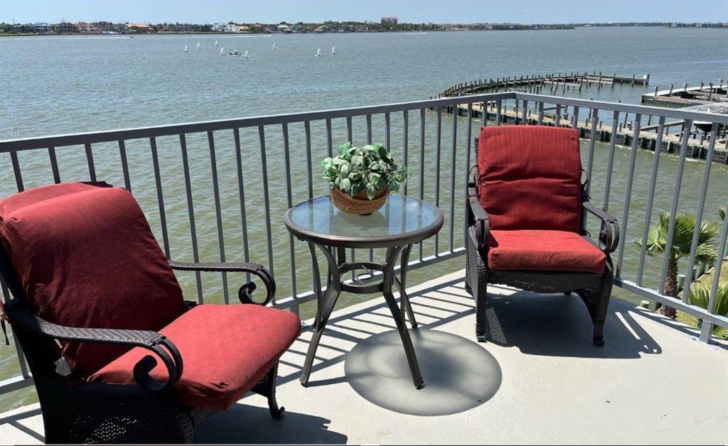 4001 Nasa Rd 1 #305, El Lago, TX 77586