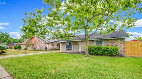 248 Bastrop ST, Angleton, TX 77515