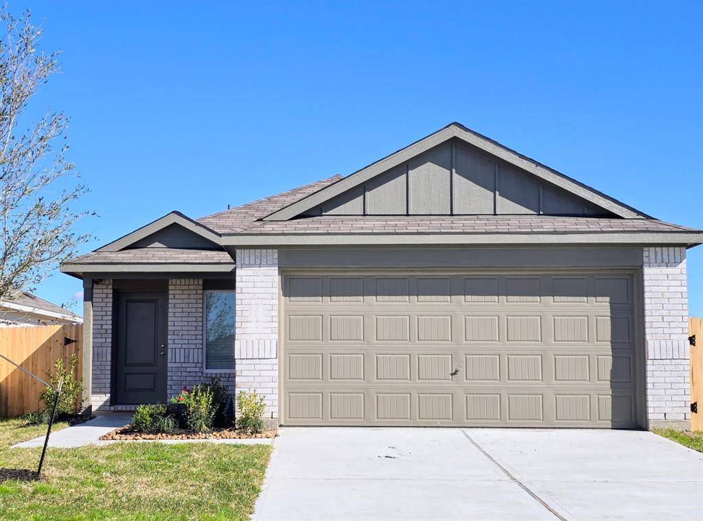 1775 W Stroker RD, Crosby, TX 77532
