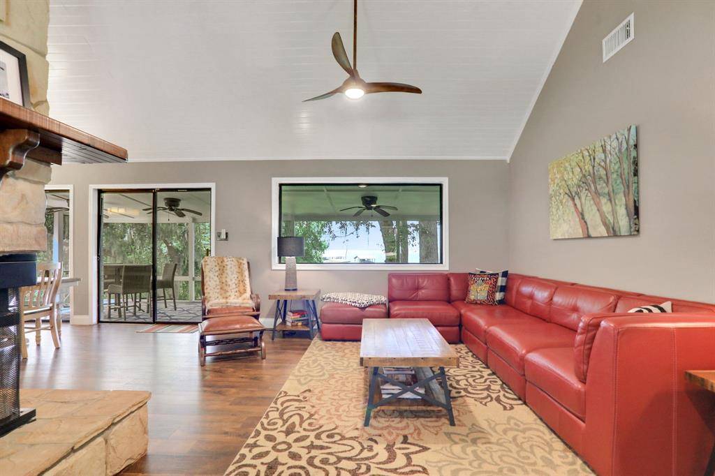 Coldspring, TX 77331,221 Kings WAY
