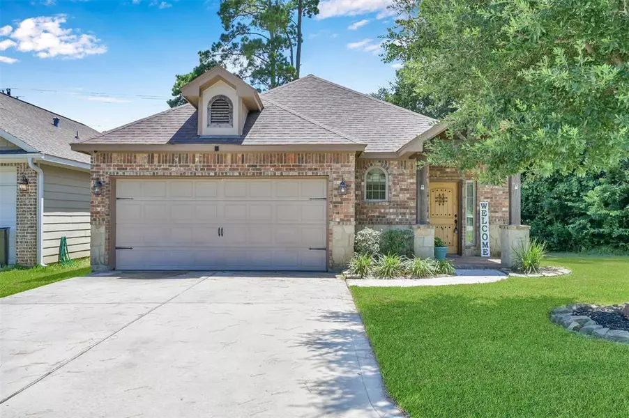 123 Moonspinner, Montgomery, TX 77356