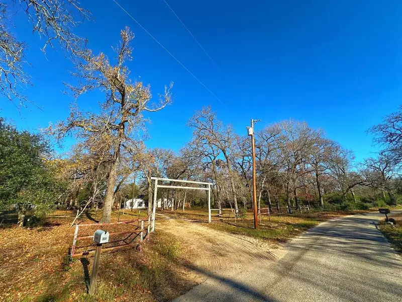 2854 CR 476, Centerville, TX 75833