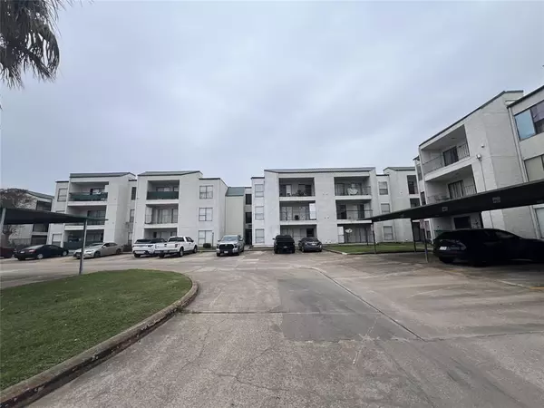 2830 S Bartell DR #27, Houston, TX 77054