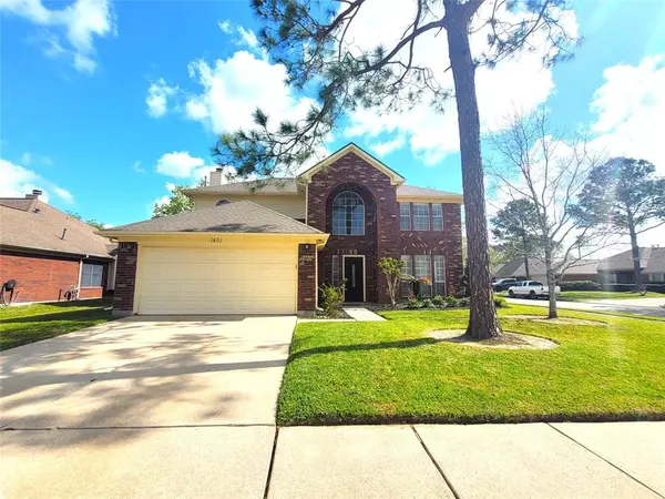 1801 Oakbrook CIR, Pearland, TX 77581