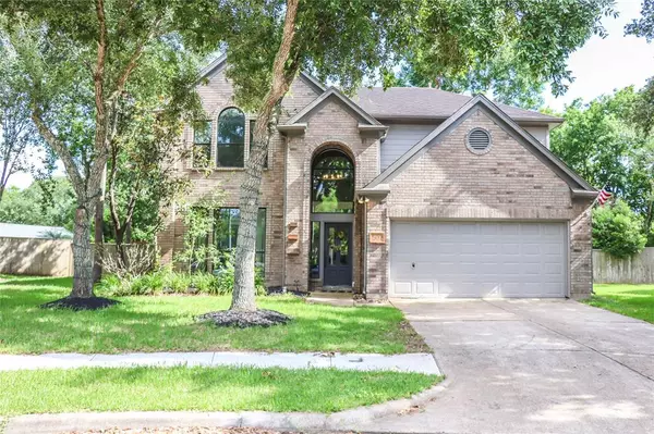 502 Deer Hollow DR, Sugar Land, TX 77479