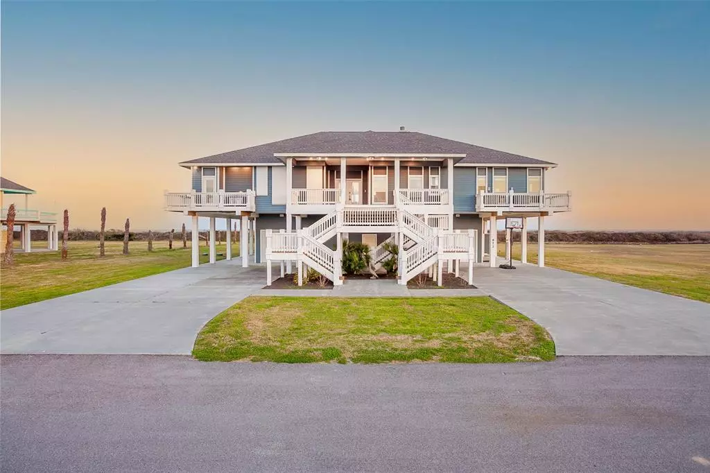 Crystal Beach, TX 77650,672 Villa DR