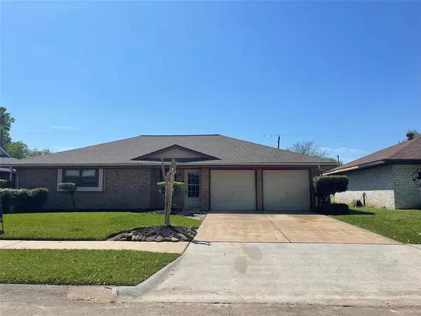 749 E Dartmouth LN, Deer Park, TX 77536