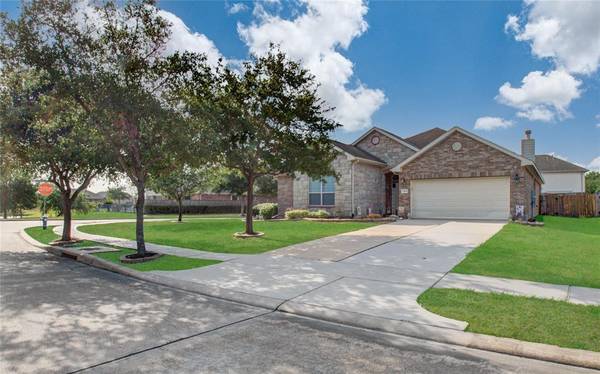 13402 Gardenspring CT, Rosharon, TX 77583