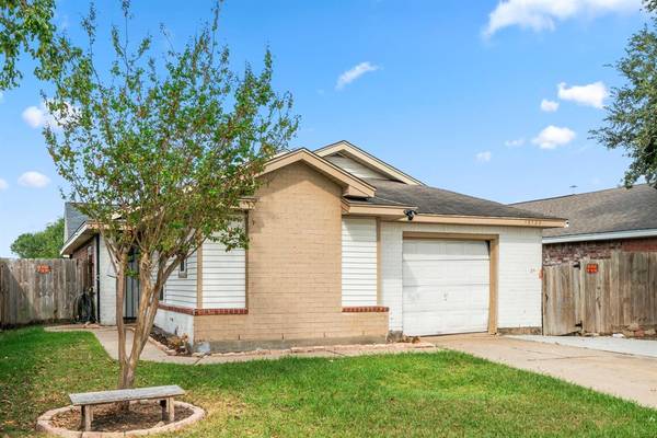 15730 Ridgegate RD, Houston, TX 77053