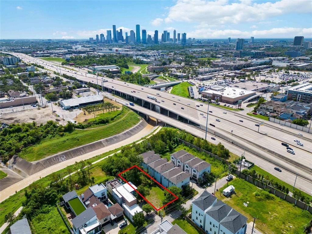 1906 Bonner ST, Houston, TX 77007