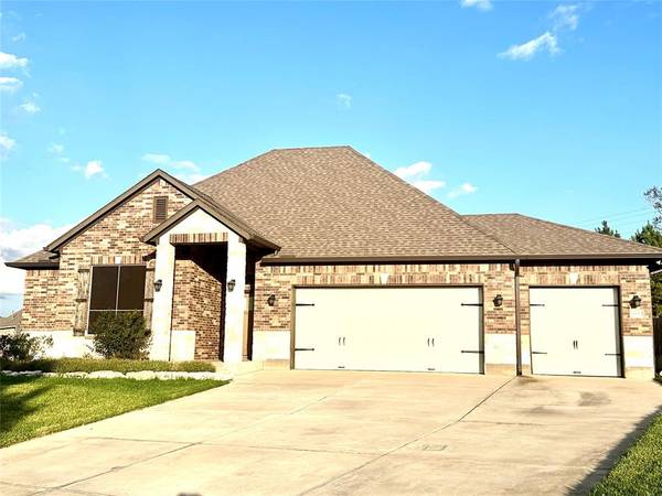 1808 Basin TRL, Brenham, TX 77833