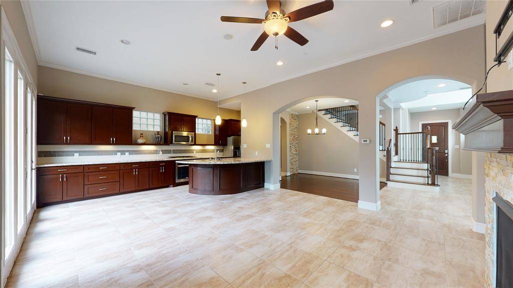 The Woodlands, TX 77380,127 Benjis PL